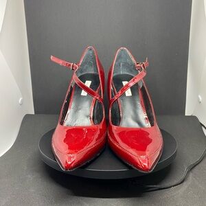 Jones New York Riddle Elegant Red Patent Leather 4” Stiletto Heels EUC Size 8